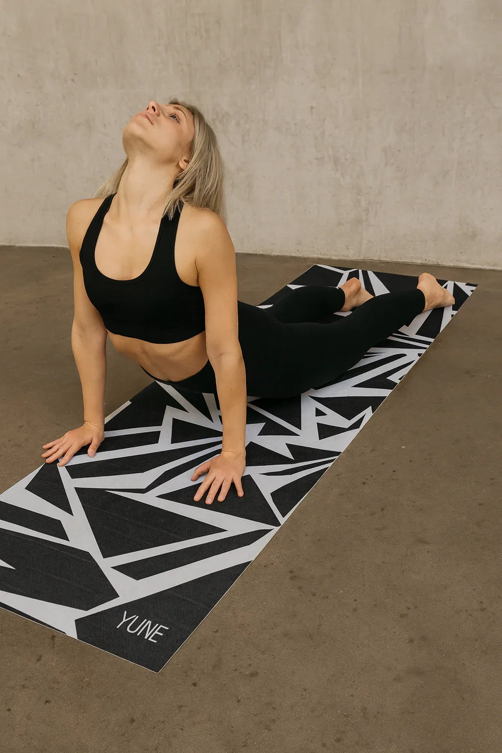 Shadow Yoga Mat – 6mm Non-Slip, Eco-Friendly & Latex-Free (Black/White)